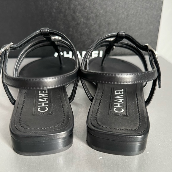 Chanel 2023 black leather thong sandals with crystals cc logo size 36 - Picture 8 of 13
